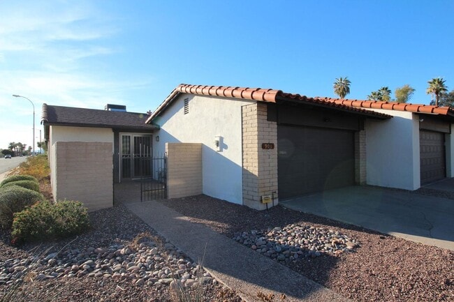 property at 901 W Mission Ln