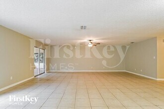 10803 Waterford Ct in Orlando, FL - Building Photo - Building Photo