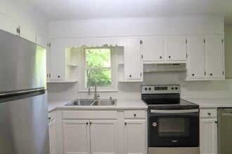 309 Martin Ct in Stanford, KY - Foto de edificio - Building Photo