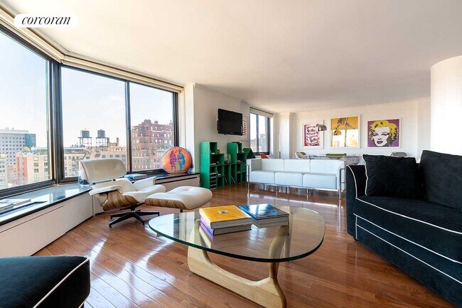 40 E 94th St in New York, NY - Building Photo - Building Photo
