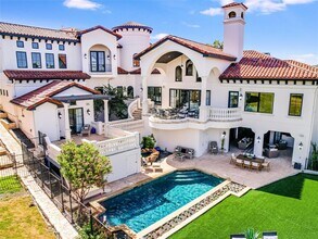 217 Canyon Turn Trail in Austin, TX - Foto de edificio - Building Photo