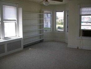 92 Chelsea Ave, Unit Second Floor in Long Branch, NJ - Building Photo - Building Photo