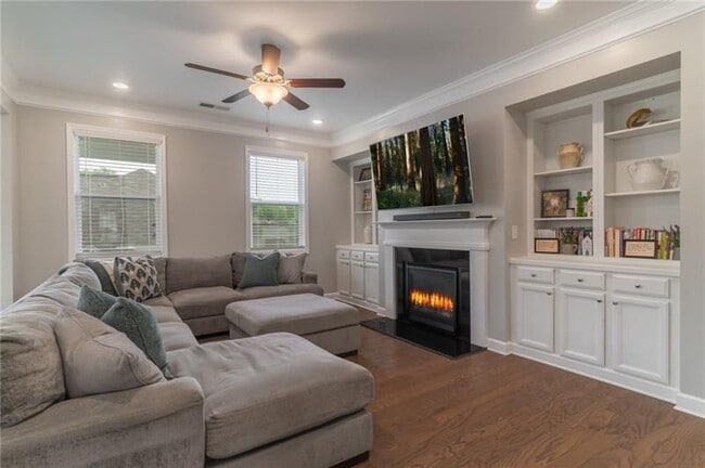 301 Cochin Dr in Woodstock, GA - Building Photo - Building Photo