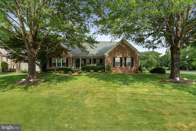 property at 61 Kirby Ln