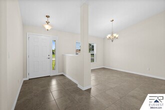 10 Lysander Ln in Palm Coast, FL - Building Photo - Building Photo