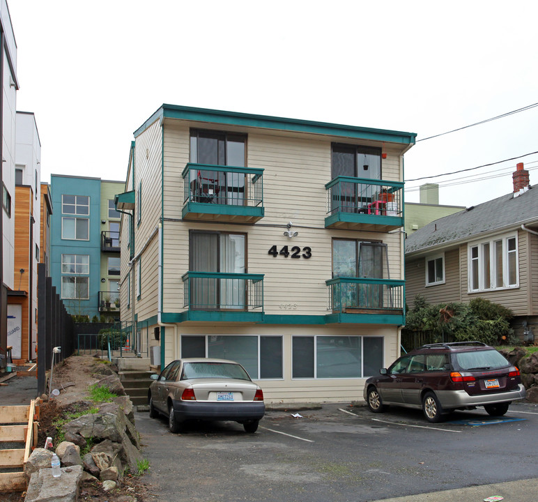 4423 Corliss Ave N in Seattle, WA - Building Photo