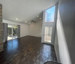 1452 S Camino Real, Unit Stellar in Palm Springs, CA - Building Photo - Building Photo