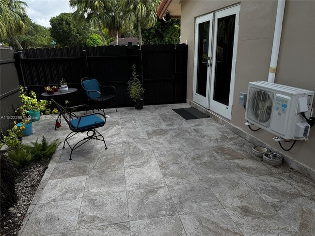 property at 12752 SW 91st St