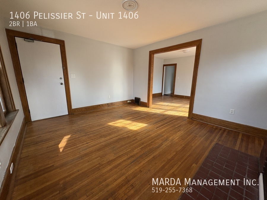 1406 Pelissier St in Windsor, ON - Building Photo