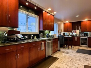 175 Upper Via Casitas in Larkspur, CA - Building Photo - Building Photo