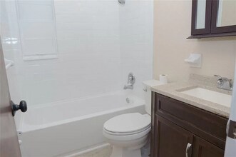 2500 Carver Ave in Orlando, FL - Building Photo - Building Photo