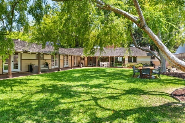 property at 816 Margarita Ave