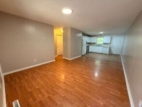 102 Hardeman St in Thomasville, NC - Building Photo - Building Photo