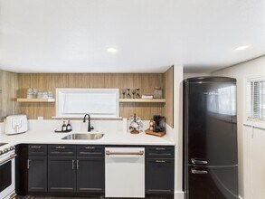 1320 Tunis Ave in Richland, WA - Building Photo - Building Photo