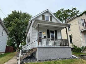 743 Lemington St in Greensburg, PA - Building Photo