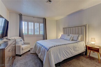 5020 S Rainbow Blvd in Las Vegas, NV - Building Photo - Building Photo
