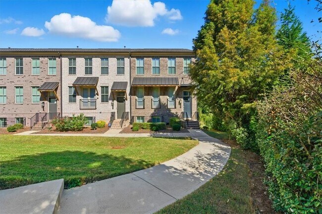 2565 Cherry Birch Ln in Doraville, GA - Foto de edificio - Building Photo