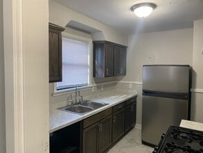3741 Faxon Ave in Memphis, TN - Building Photo - Building Photo
