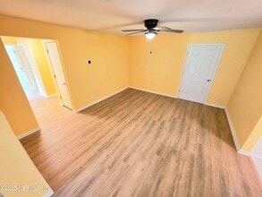 4951 Dallen Lea Dr in Jacksonville, FL - Building Photo - Building Photo