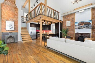 3260 Curtis Street in Denver, CO - Building Photo - Building Photo