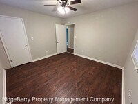 53 Acorn Rd SE photo'