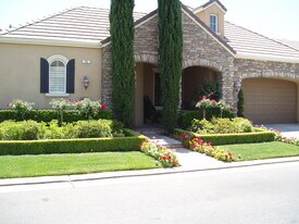 36 W Prescott Ave in Clovis, CA - Building Photo