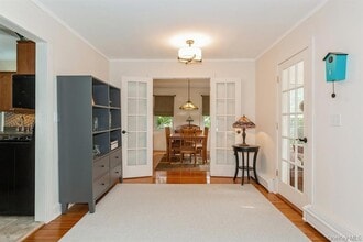 109 Roosevelt Ave in Sayville, NY - Building Photo - Building Photo