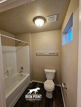 5700 S Summit Creek Way in Boise, ID - Building Photo - Building Photo