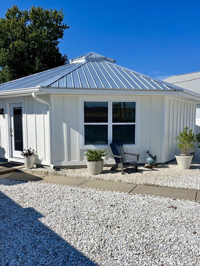 213 Oleander Ct in Panama City Beach, FL - Building Photo - Building Photo