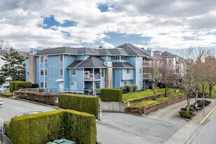Riverside in Maple Ridge, BC - Building Photo