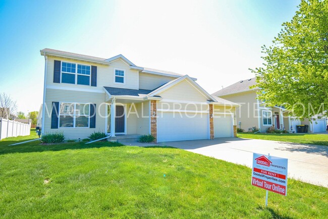property at 705 SE Carefree Ln