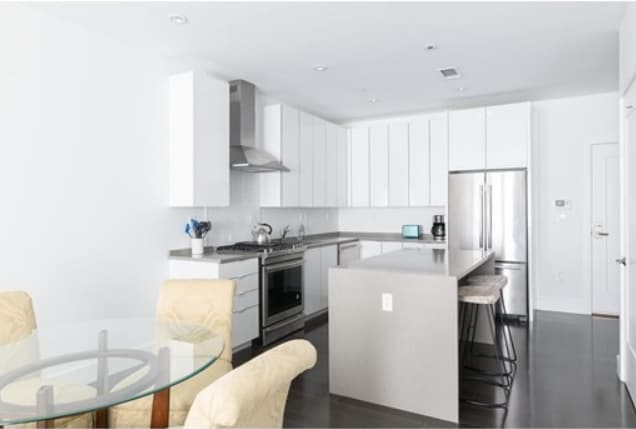 2 W 6th St, Unit 105 in Boston, MA - Building Photo - Building Photo