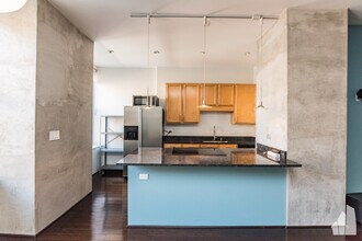 600 S Dearborn St, Unit 704 in Chicago, IL - Building Photo - Building Photo