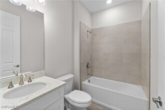 465 Kamari Cv in Naples, FL - Building Photo - Building Photo