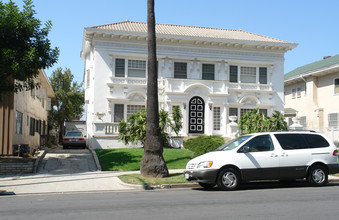 551 S Gramercy Pl in Los Angeles, CA - Building Photo - Building Photo