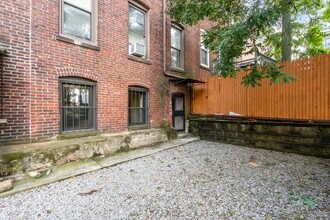 166 F St in Boston, MA - Building Photo - Building Photo