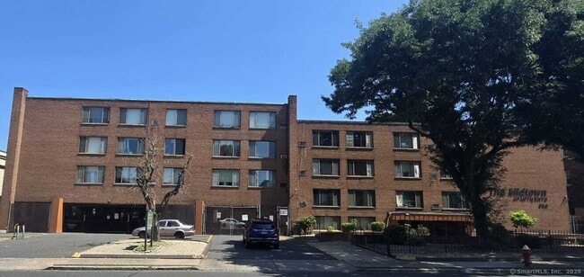 property at 950 Asylum Ave
