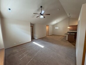 8249 Flintlock St in Lincoln, NE - Building Photo - Building Photo