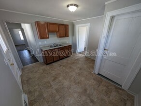 3502 Lowell Ave in Lorain, OH - Building Photo - Building Photo