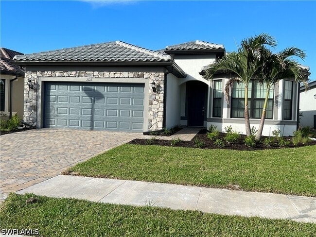 2122 Yellowfin Cir