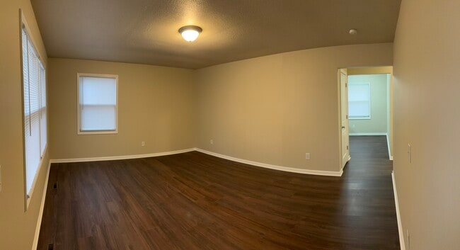 8599 E H Ave in Kalamazoo, MI - Building Photo - Building Photo