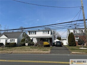 3257 Washington Rd in Sayreville, NJ - Building Photo - Building Photo