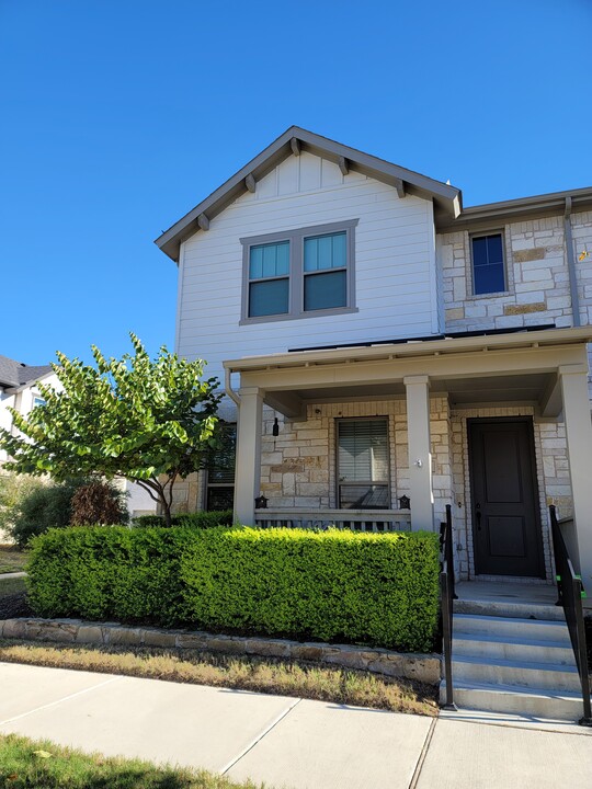 6460 Northern Dancer Dr in North Richland Hills, TX - Building Photo