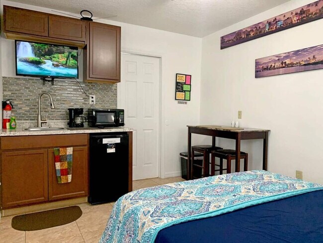 2721 Raeford Rd in Orlando, FL - Building Photo - Building Photo