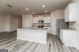 160 Avondale Blvd SE in Conyers, GA - Foto de edificio - Building Photo