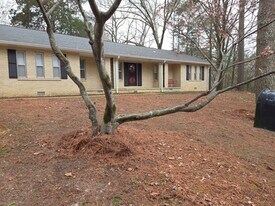 504 Webb St in Oxford, MS - Building Photo