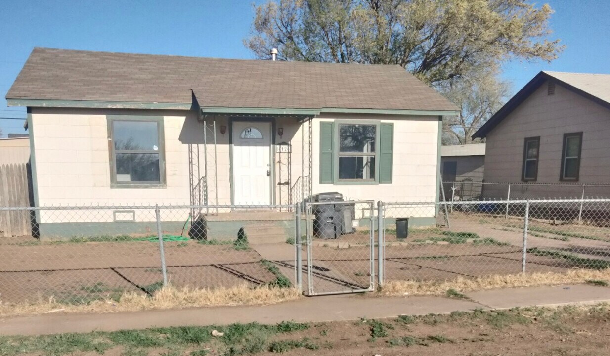 4126 S Polk St in Amarillo, TX - Building Photo