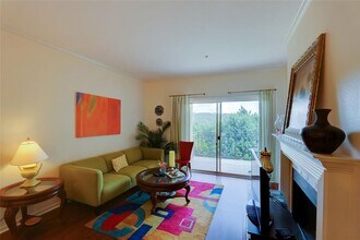 6000 Shepherd Mountain Cove in Austin, TX - Foto de edificio - Building Photo