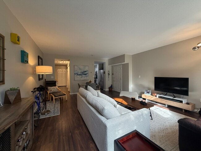 100 Boatswains Way, Unit 111 in Chelsea, MA - Building Photo - Building Photo