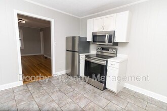 640 Lupton Dr in Chattanooga, TN - Foto de edificio - Building Photo